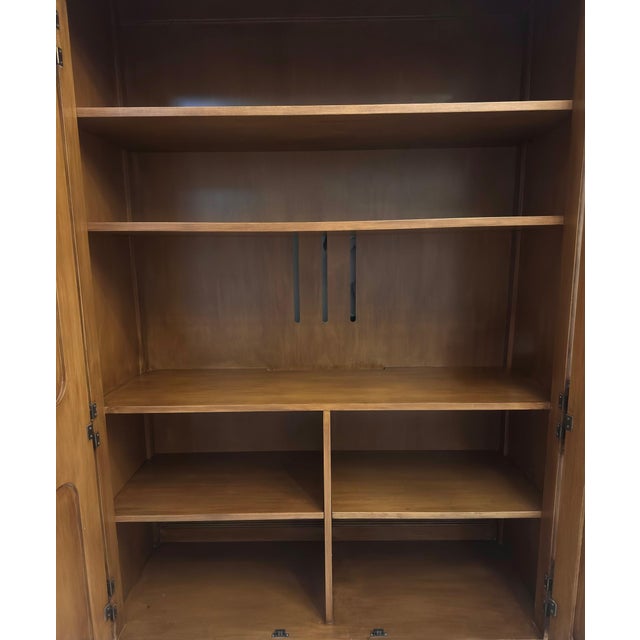 Louis XV–Style Armoire in Antique Cream & Gold Finish. French Elegance Reborn For Sale - Image 13 of 14