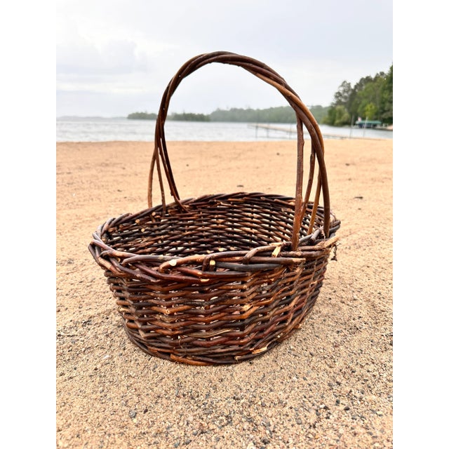 Shabby Chic 1970s Dark Willow Gathering Basket For Sale - Image 3 of 9