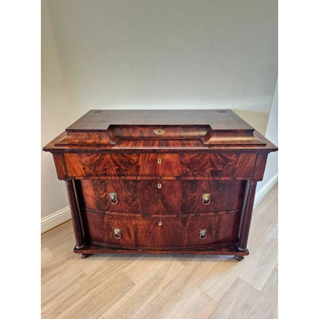 Early 19th Century Biedermeier Period Flame Mahogany Chest of Drawers For Sale - Image 4 of 13