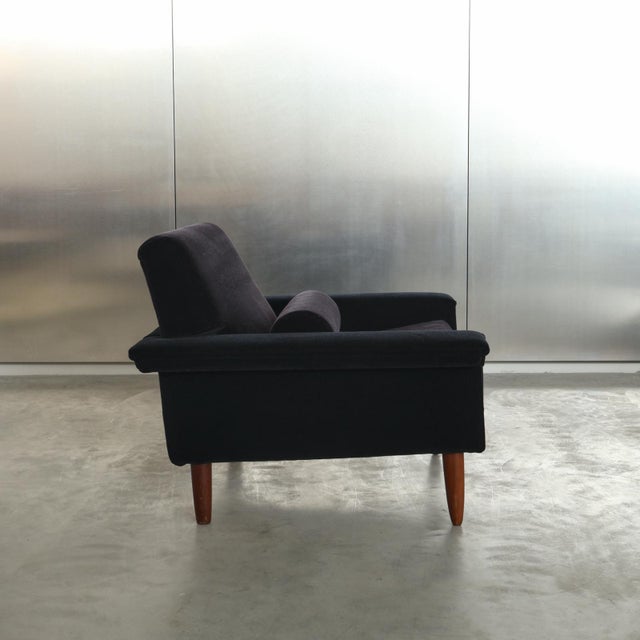 Mid-Century Modern Lounge Chair in Mohair, 1967 For Sale - Image 10 of 17
