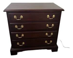1990s Henkel Harris Mahogany Chippendale Hanover Chairside Chest