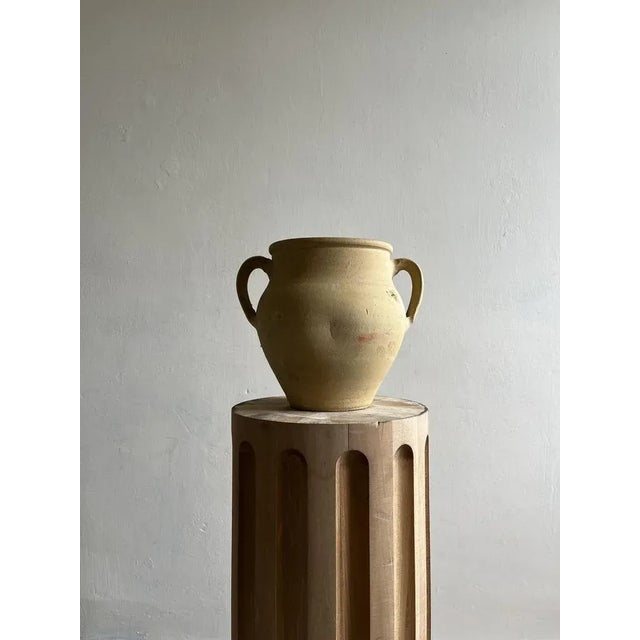 Italian Twin Handled Terracotta Vessel, in Good conditions. Designed 1890 to 1919