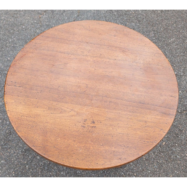 Early 20th Century Italian Walnut Round Occasional Table in Renaissance Revival Style For Sale - Image 9 of 18