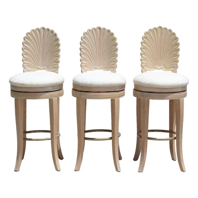 1980s Vintage Italian Hollywood Regency Grotto Shell-Back Swivel Bar Stools - Set of 3 For Sale