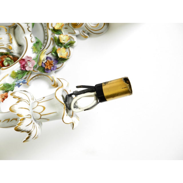 Mid-Century Hand-Painted Porcelain Wall Lamp from Porzellanmanufaktur Dresden, Saxony, 1950s For Sale - Image 18 of 18