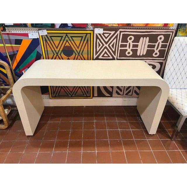 1980s 1980's Off White Laminate Waterfall Console Table. For Sale - Image 5 of 18