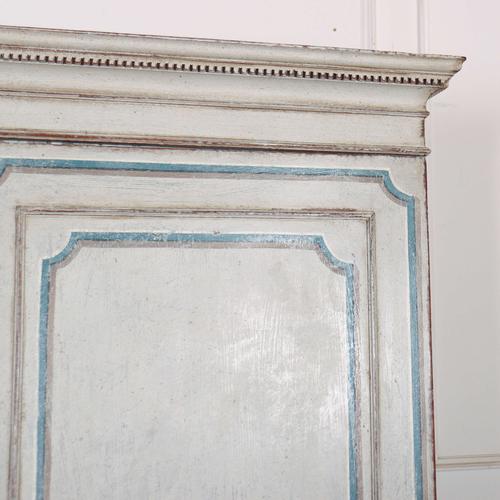 English Painted Linen Cabinet For Sale - Image 4 of 16