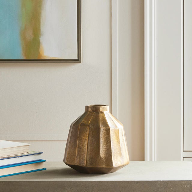 Kenneth Ludwig Chicago Emery Vase Small For Sale - Image 4 of 5