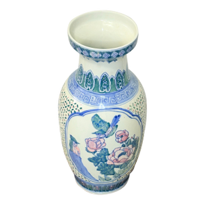Mid 20th Century Chinese Porcelain Chinoiserie Vase