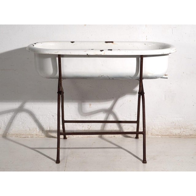 Mid 20th Century Bathtub in Enamelled Iron, Central Europe, 1950 For Sale - Image 5 of 12