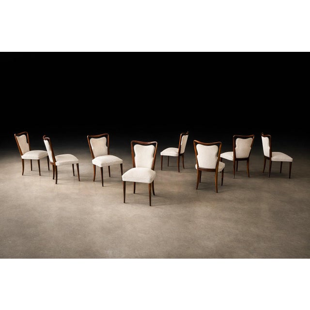 This exceptional set of eight dining chairs illustrates the distinctive design language of Giuseppe Scapinelli and his...