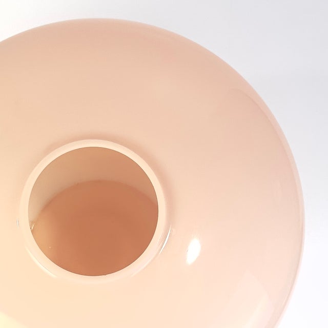 Humongous & Stunningly Chic Immaculate Blush Pink Glass Vase Attributed to Larry Laslo for Mikasa For Sale In Miami - Image 6 of 9