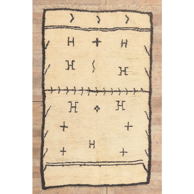 Vintage Azilal Moroccan Rug, 06'03 X 08'07 For Sale - Image 10 of 10