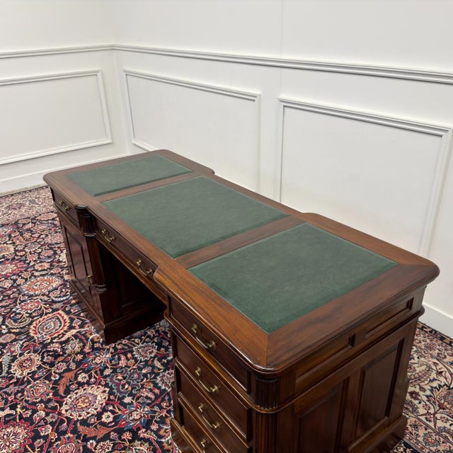 Classic English Desk Green Leather Inlay For Sale - Image 18 of 18