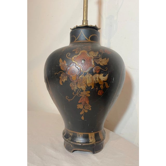 Antique Hand Carved Chinese Lacquered Heavy Wood Brass Electric Table Lamp Light For Sale - Image 4 of 17