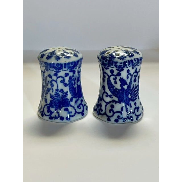 Blue Mid 20th Century Phoenix Pattern Salt & Pepper Shakers- A Pair For Sale - Image 8 of 8