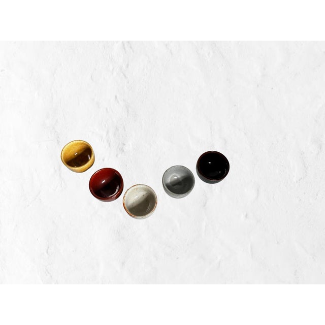 Late 20th Century Japanese Studio Pottery Yunomi & Sake Cups in Earth Tone Glazes - Set of 5 For Sale - Image 4 of 9