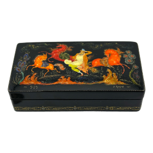 Lacquer Box – Palekh Paper Mâché, Hand-Painted Horses & Rider, Signed Smirnov 1977
