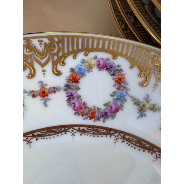 Early 20th Century Rosenthal Floral Wreath Pattern Dinner Plates, Set of 11 For Sale - Image 10 of 13