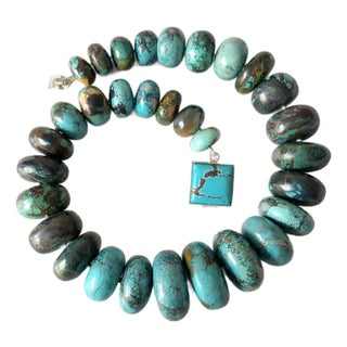 Hubei Turquoise Beaded Necklace With Sterling Silver Turquoise Clasp, 18.5" For Sale