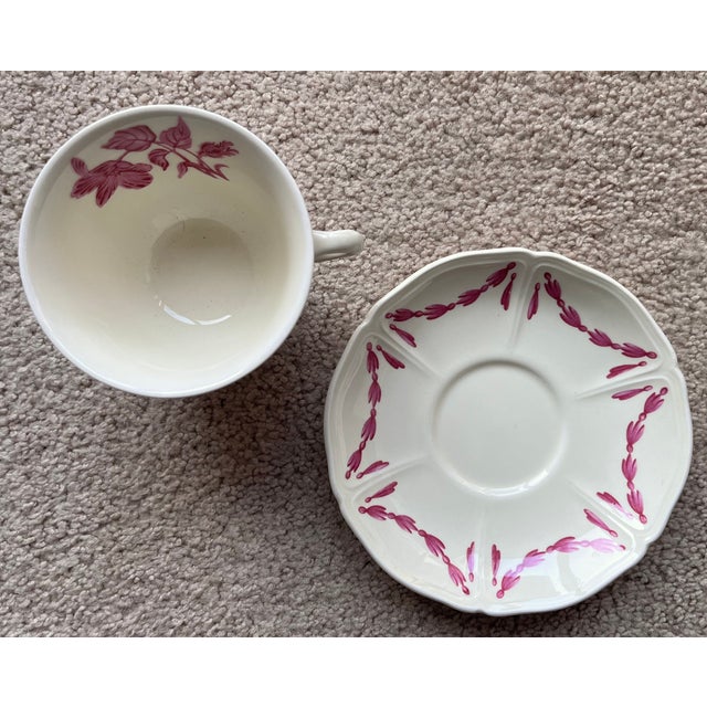 Dark Pink Wedgwood Creamware-8 Place-Settings-64 Pieces-"Williamsburg Husk"-1960's For Sale - Image 8 of 12