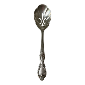 1950's Wm Rogers "Grand Elegance" Silver Plated Sugar Sifter Spoon