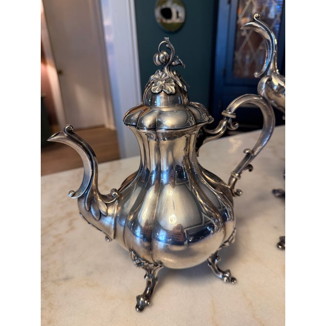 Vintage Reed & Barton "Winthrop" 1795 Silverplate Tea & Coffee Service With Working Tilting Kettle-on-Stand - Set of 4 For Sale - Image 14 of 18