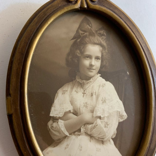 Art Deco 1960s Girl With Hair Bow in Art Deco Style Frame For Sale - Image 3 of 5