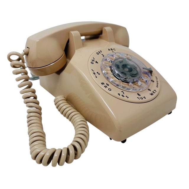 1980s Vintage I T T Model 500 Beige Rotary Phone | Working 1983 Desk Telephone | Polished | Original Cords | Smooth Dial Movement For Sale - Image 5 of 14