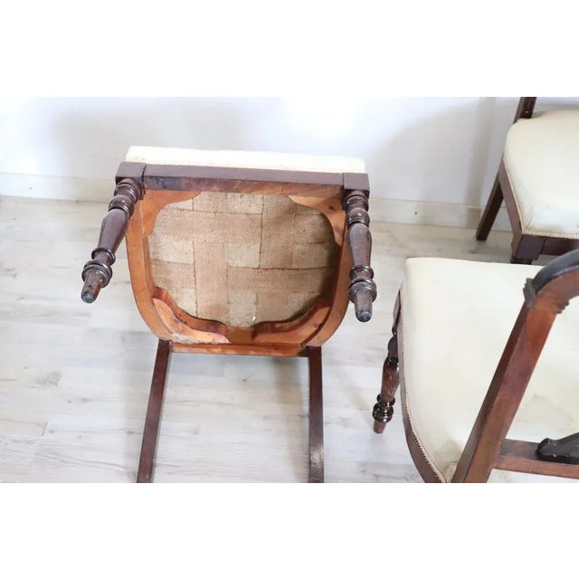 Series of refined 19th century anique English six chairs. The legs are very elegant with turned wood decorations. The...