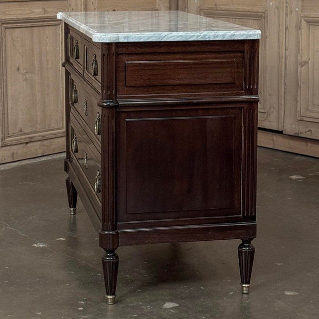 French Louis XVI Mahogany Carrara Marble Top Commode For Sale - Image 12 of 17