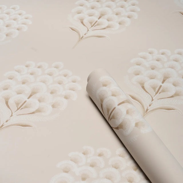 Schumacher SAMPLE - Schumacher Aurelia Wallpaper In Limestone For Sale - Image 4 of 5