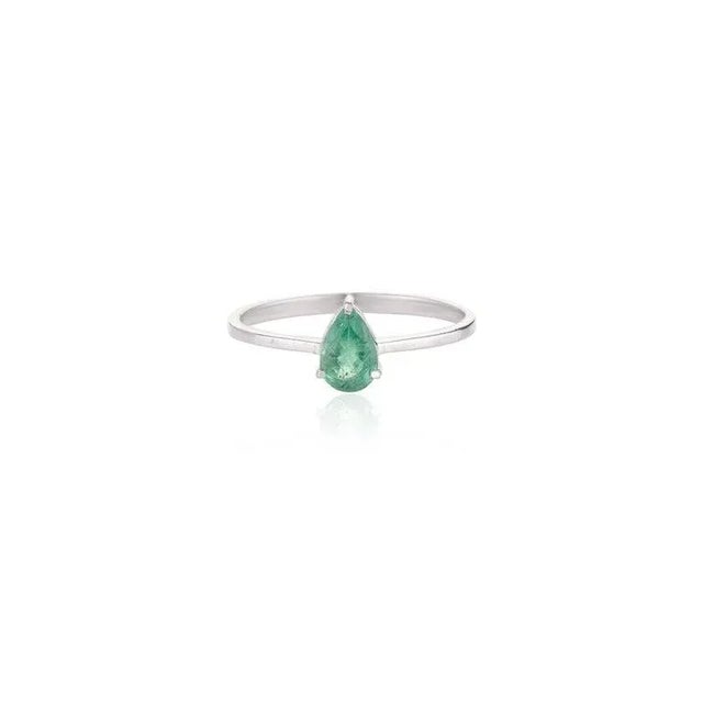 18k Gold Emerald Gemstone Vintate Jewelry Set- Solitaire Ring & Earrings For Sale - Image 4 of 17