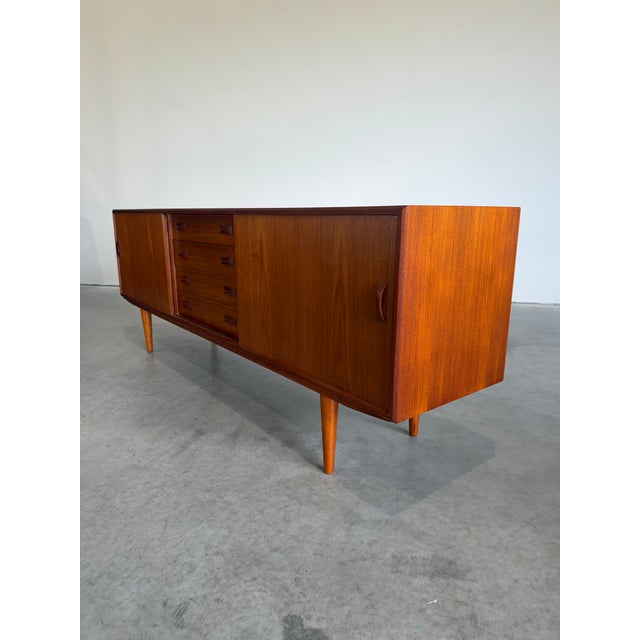 Long Danish Modern Teak Credenza by Clausen & Sons, Mid Century Modern For Sale In Tampa - Image 6 of 12