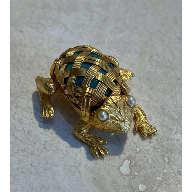 Vintage Wire Wrapped Jewel Frog Brooch For Sale - Image 10 of 12