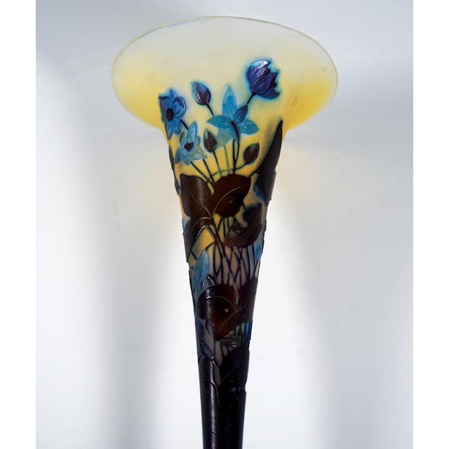 Art Nouveau Fleur De Neige Cameo Vase by Emile Galle for Nancy, France, 1910 For Sale - Image 6 of 8