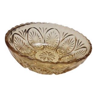 1960s Anchor Hocking Amber Medallion Starburst Pattern Glass Serving Bowl For Sale