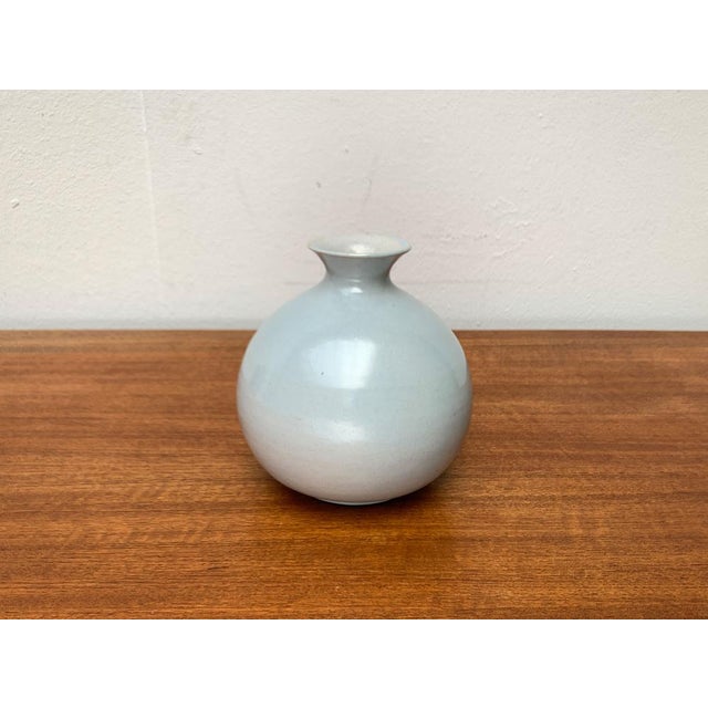 Mid-Century Minimalist Vase, 1960s For Sale - Image 11 of 18