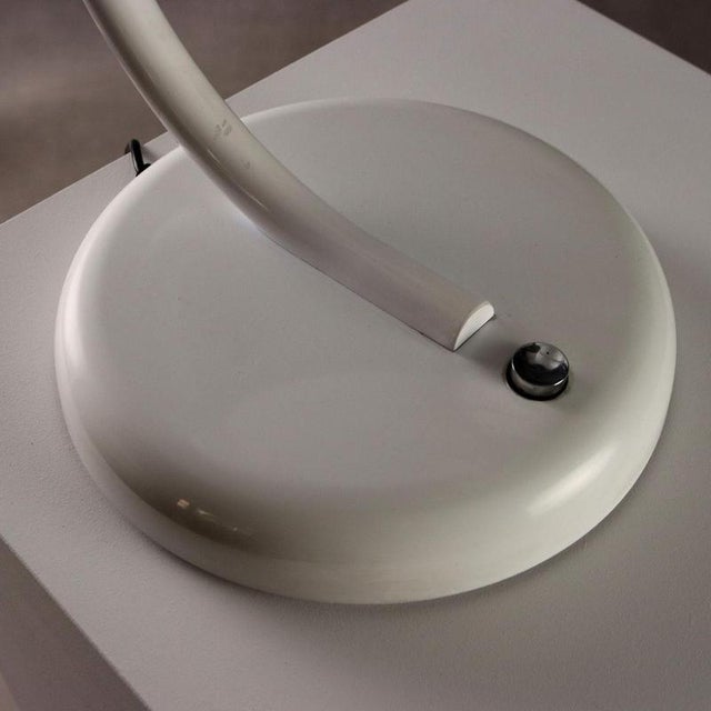 White Vintage Table Lamp in Aluminium and Plastic from Stilnovo, 1970s For Sale - Image 8 of 9