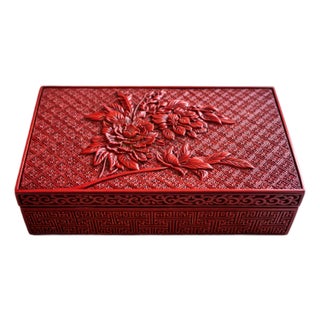 Vintage Chinese Carved Cinnabar Lacquer Box With Peony Motif For Sale