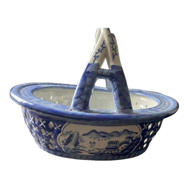 Euc Vintage Bombay and Co. 1990's Canton Harbor Blue & White Porcelain Basket For Sale