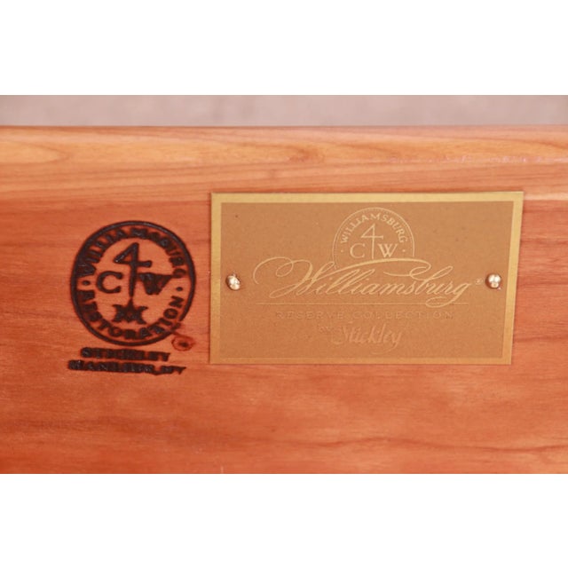 Stickley Colonial Williamsburg Georgian Mahogany Chest of Drawers, Newly Restored For Sale - Image 11 of 13