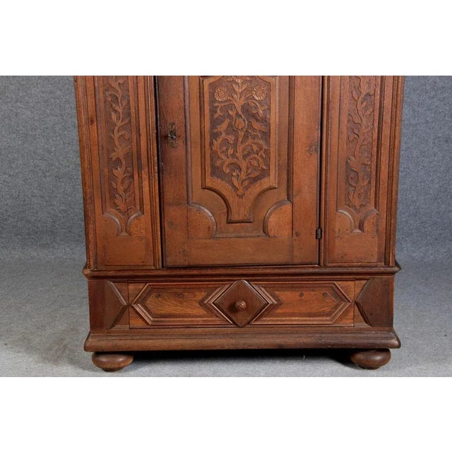 Small Baroque 1-Door Cabinet in Oak, 18th Century For Sale - Image 11 of 18