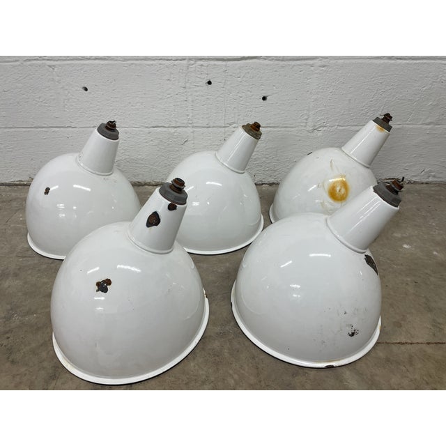Mid 20th Century 1950s White Porcelain Enamel Printing Press Factory Pendant Shades - Set of 5 For Sale - Image 5 of 9
