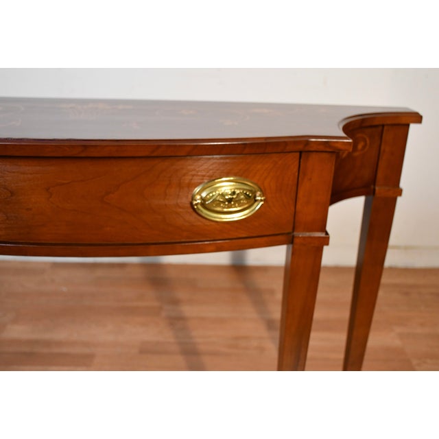We are pleased to offer this beautiful English Regency style console table, by Harden Furniture Company from the 1980s....