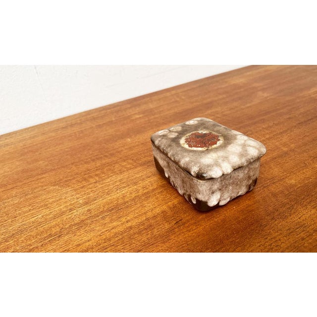Beige Mid-Century West German Pottery WGP Fat Lava Box with Lid, 1960s For Sale - Image 8 of 18