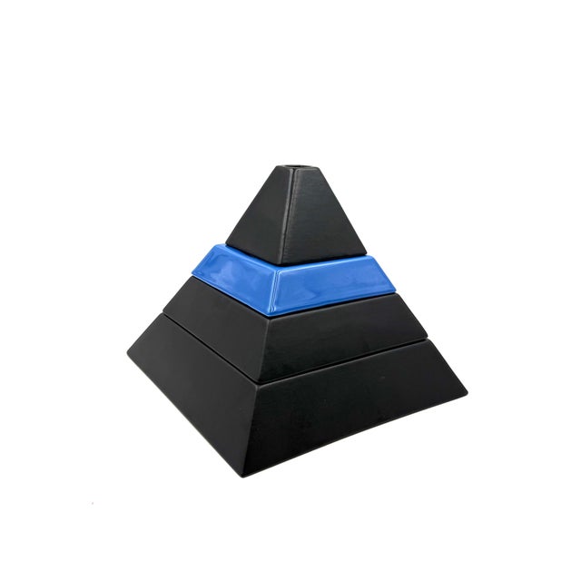 Pyramid Shaped Stacked Ceramic Ashtrays / Centerpiece, Amalgames France 1980s For Sale - Image 11 of 12