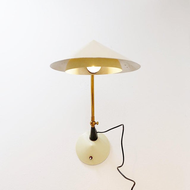 Mid-Century Modern Wall Lamp in Cream White Lacquer with Brass Details from Stilux Milano, 1960s For Sale - Image 3 of 16