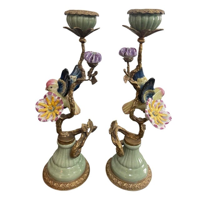 French Pair of Vintage French-Style Porcelain and Ormolu Bird Candlesticks For Sale - Image 3 of 11