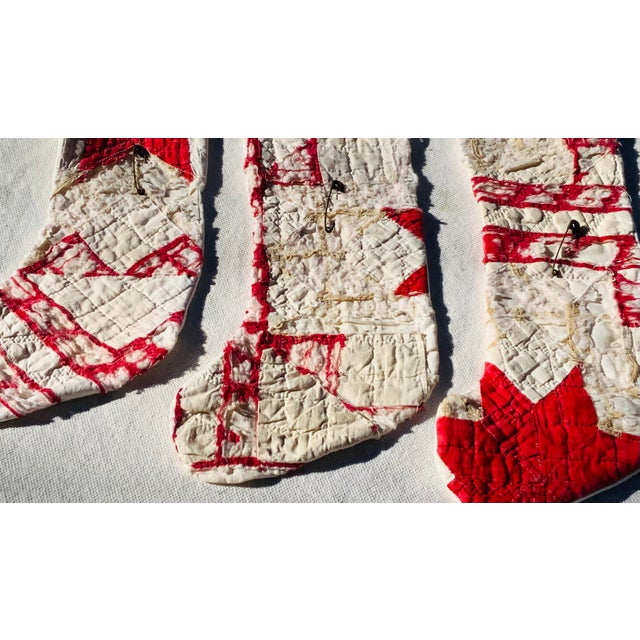 Textile 1960s American Star Quilt Christmas Stockings, Set of 3 For Sale - Image 7 of 18